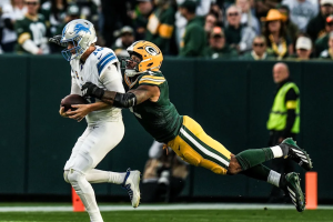 Packers dominam na abertura da temporada e vencem o Lions.